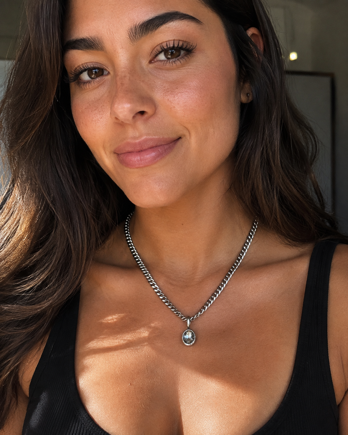 SILVER GLOW necklace