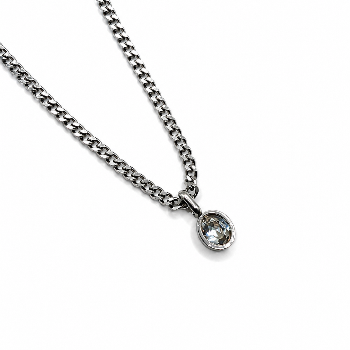 SILVER GLOW necklace